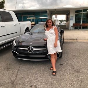 Meet your Posher, Nicole